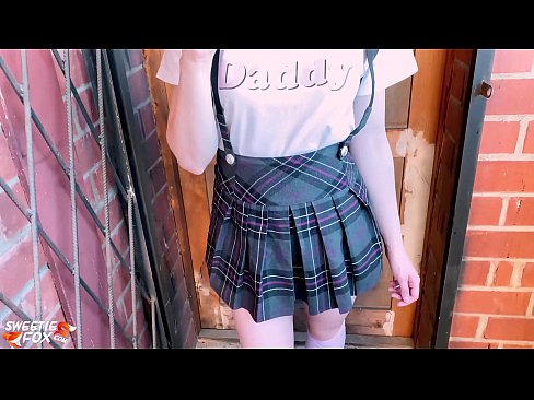❤️ Ang mag-aaral na babae ay sumipsip ng kanyang titi nang malalim at nag-fucks sa halip na mga klase. Porn video sa tl.basseyn-vsem.ru ️❤
