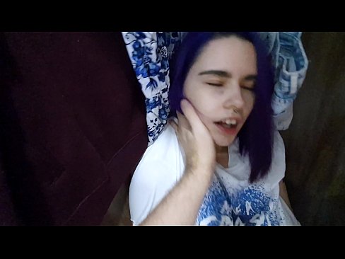 ❤️ Natagpuan ang aking kapatid na babae sa aparador at tinulungan ang kanyang cum Porn video sa tl.basseyn-vsem.ru ️❤